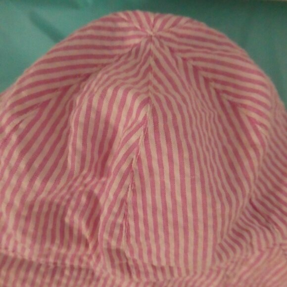 Unbranded | OS one size | Pink Striped Sun Hat | Ruffle Brim | Velcro Chin Strap - Picture 3 of 10